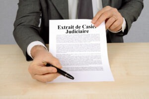 Traduction français-grec d'un casier judiciaire